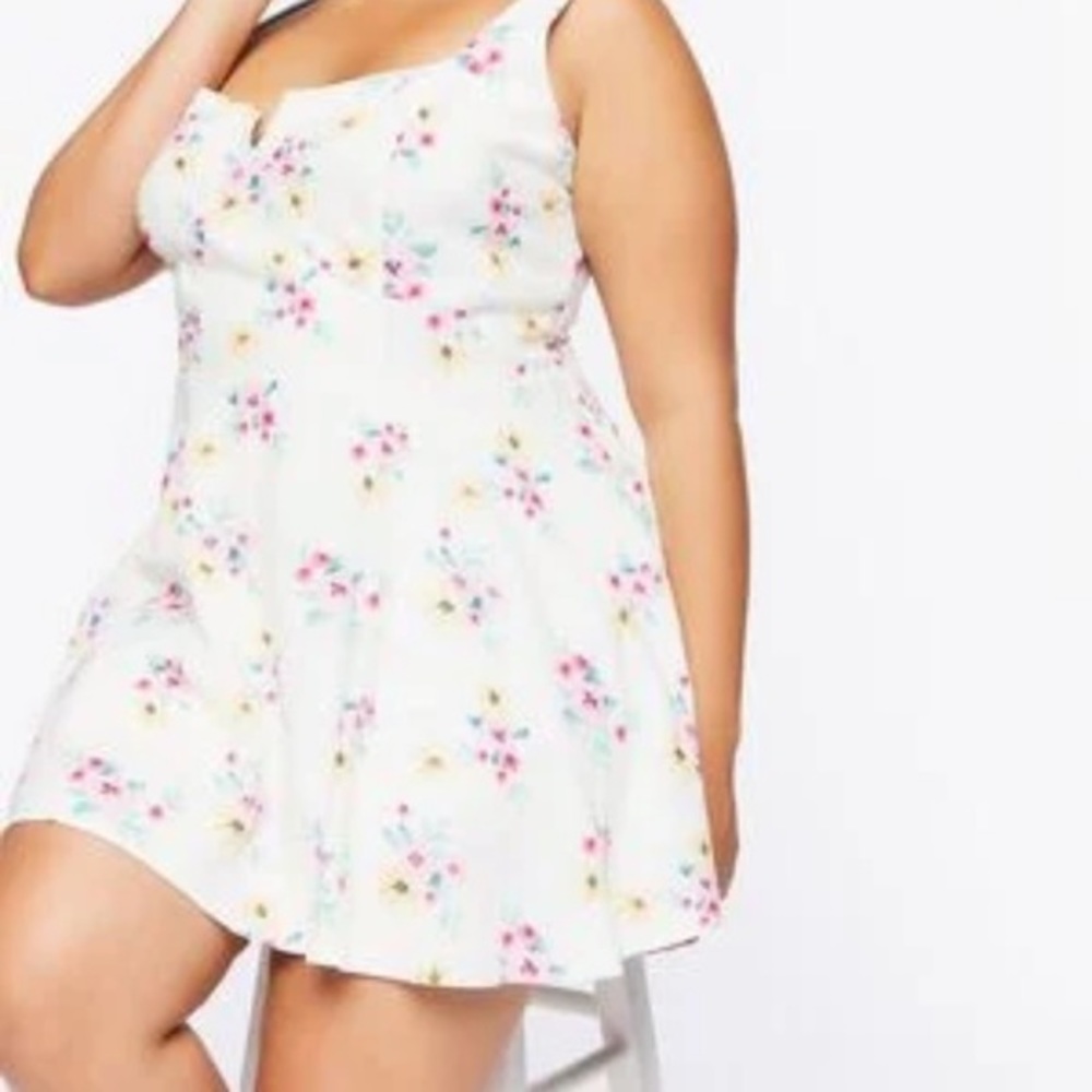 Forever 21 Plus Size 1X Floral White Romper